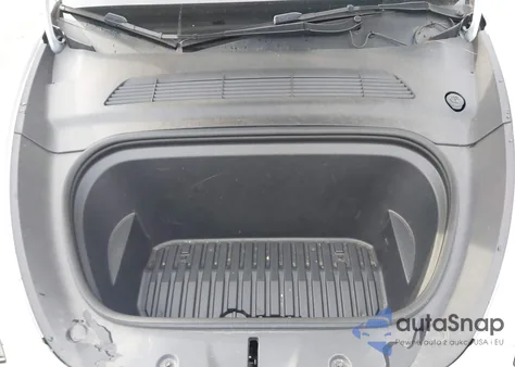 2022 Tesla Model Y Performance Dual Motor All-Wheel Drive from USA, damaged, VIN 7SAYGDEF0NF452741